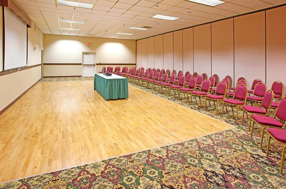 Country Inn & Suites By Radisson, Sidney, Ne Extérieur photo